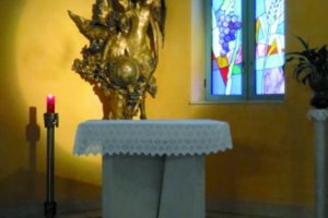 <img alt="" src="/images/a/f/4/7/a/af47abf4788e06fa588aff2f8c1b72455ea21a92-panotamica-chiesa-s-lucia.jpg?title" />